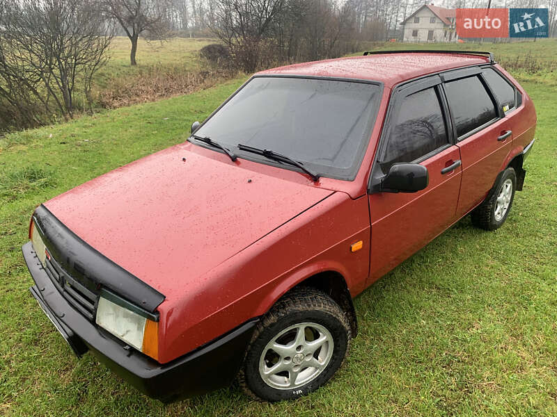 Хэтчбек ВАЗ / Lada 2109 1992 в Ивано-Франковске фото 5 Хэтчбек ВАЗ / Lada 2109 1992 в Ивано-Франковске