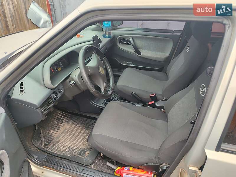 Хэтчбек ВАЗ / Lada 2109 2009 в Виннице