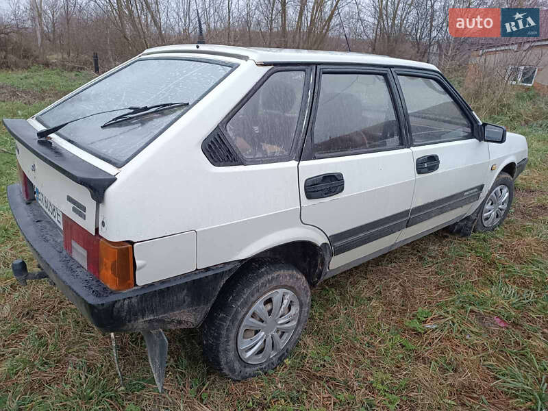 Хэтчбек ВАЗ / Lada 2109 1988 в Деражне фото 3 Хэтчбек ВАЗ / Lada 2109 1988 в Деражне
