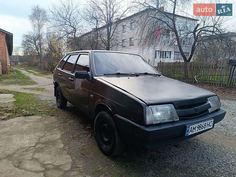 Хетчбек ВАЗ / Lada 2109 1989 в Славуті
