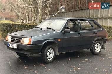 Хетчбек ВАЗ 2109 2002 в Новомосковську