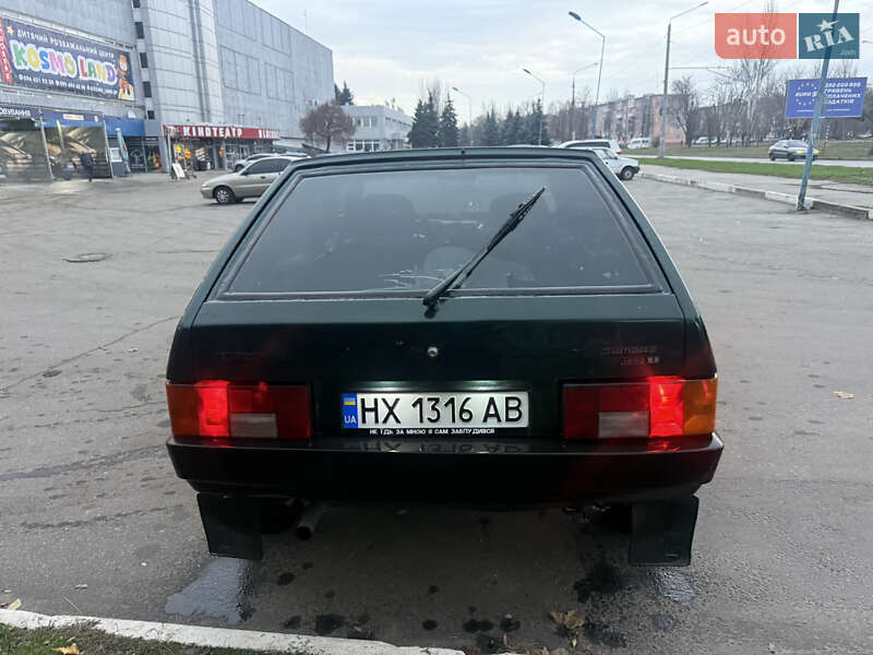 Хэтчбек ВАЗ / Lada 2109 2003 в Запорожье