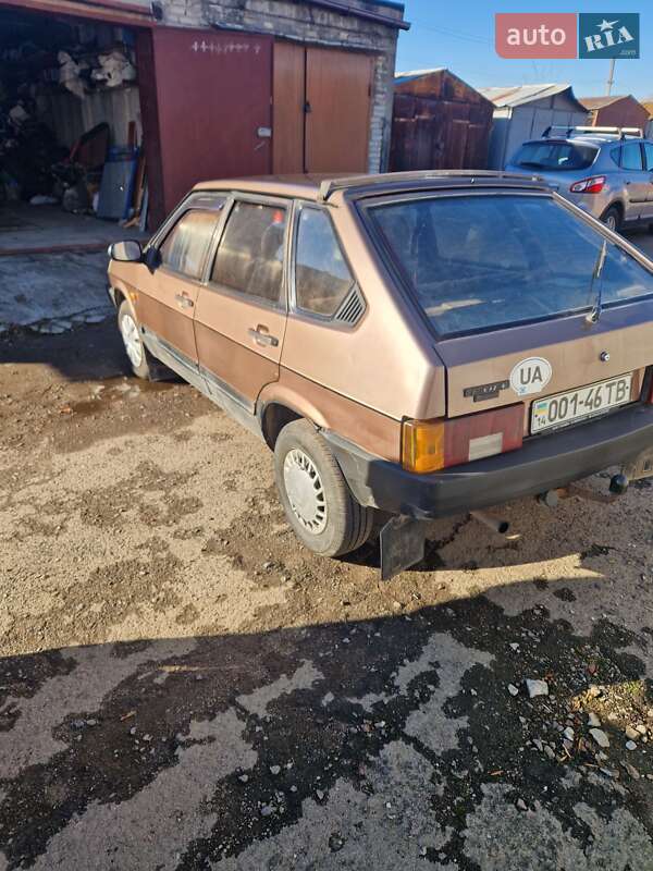 Хетчбек ВАЗ / Lada 2109 1994 в Львові