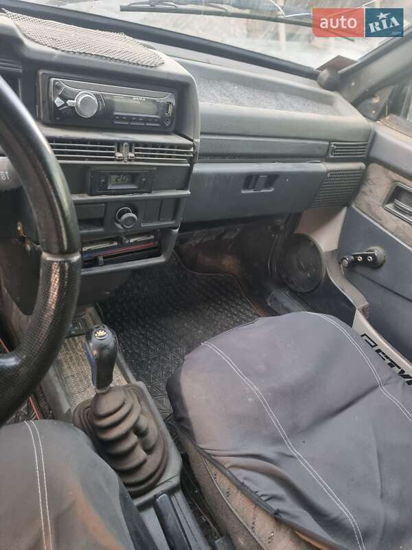 Хэтчбек ВАЗ / Lada 2109 2003 в Черновцах фото 9 Хэтчбек ВАЗ / Lada 2109 2003 в Черновцах