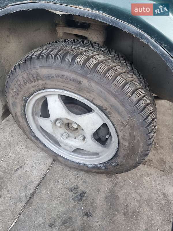 Хэтчбек ВАЗ / Lada 2109 2003 в Черновцах фото 10 Хэтчбек ВАЗ / Lada 2109 2003 в Черновцах