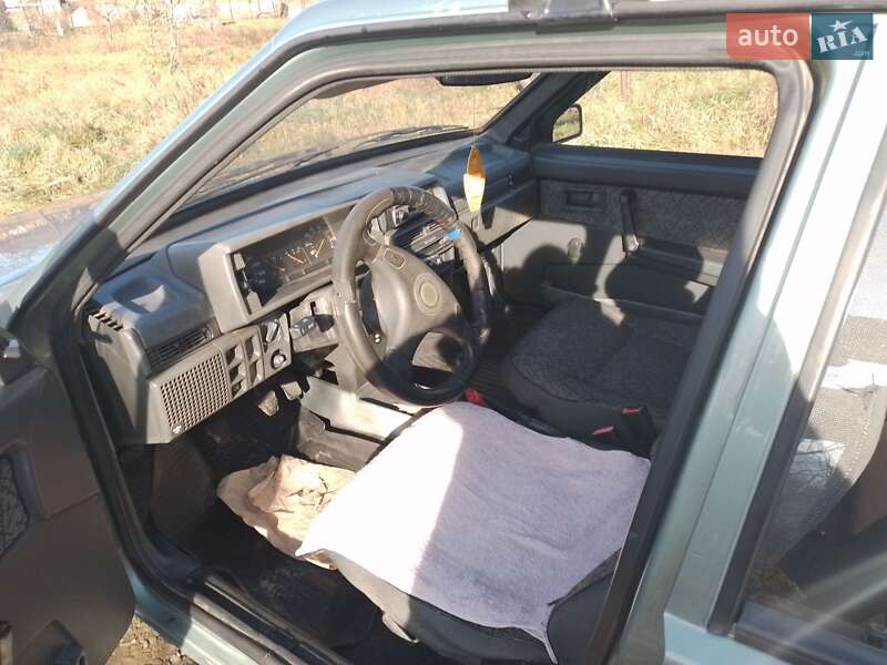 Хэтчбек ВАЗ / Lada 2109 2006 в Косове фото 9 Хэтчбек ВАЗ / Lada 2109 2006 в Косове