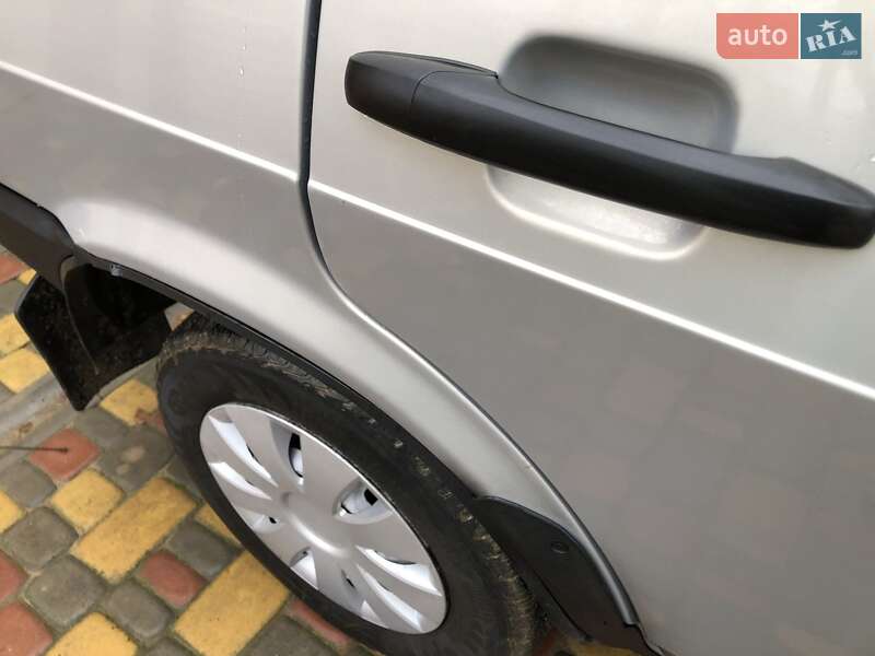 Хэтчбек ВАЗ / Lada 2109 2007 в Теплодаре