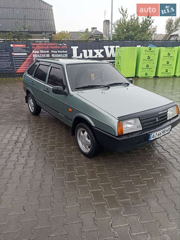 Хэтчбек ВАЗ / Lada 2109 2006 в Теребовле