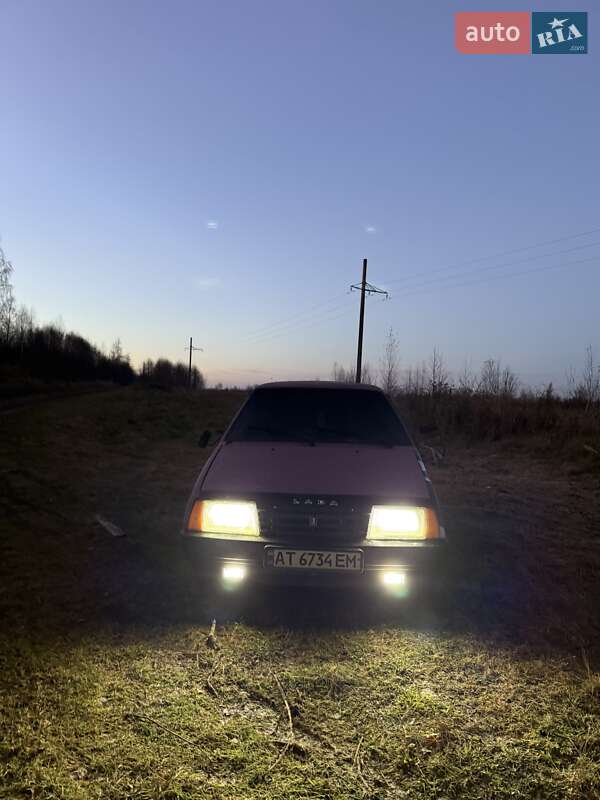 Хэтчбек ВАЗ / Lada 2109 2006 в Надворной