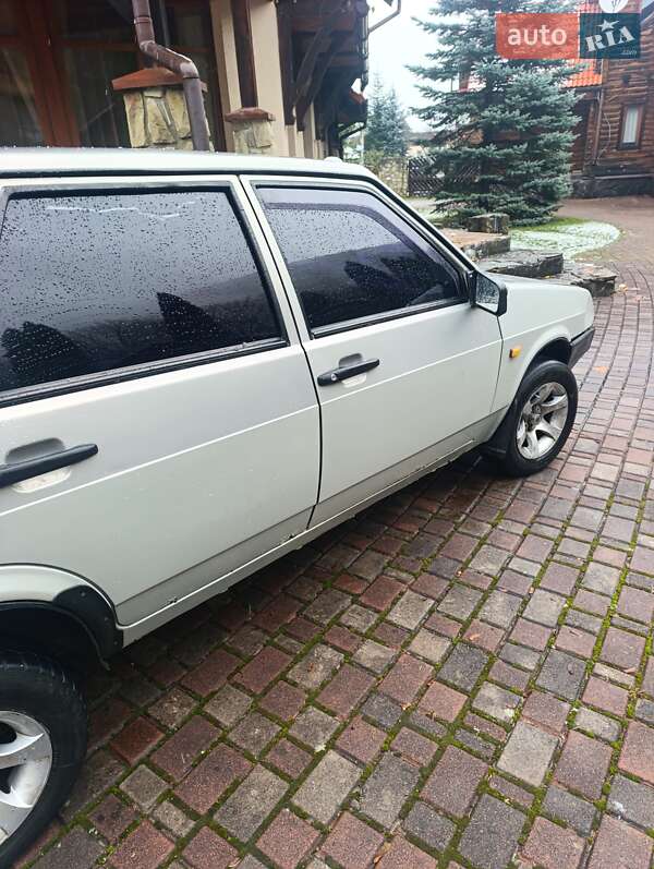 Хетчбек ВАЗ / Lada 2109 2007 в Яремчі