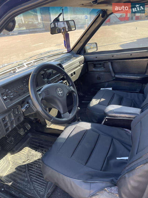 Хэтчбек ВАЗ / Lada 2109 2004 в Житомире