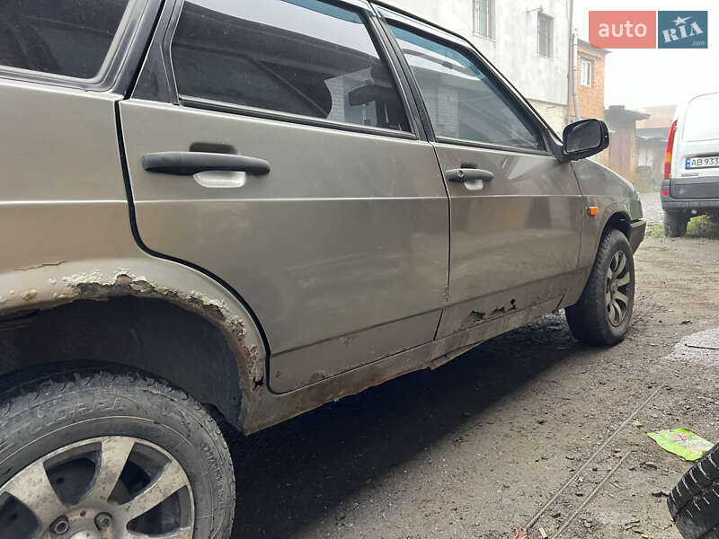 Хетчбек ВАЗ / Lada 2109 2002 в Вінниці