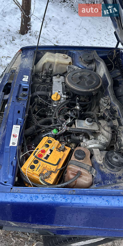 Хетчбек ВАЗ / Lada 2109 2002 в Львові