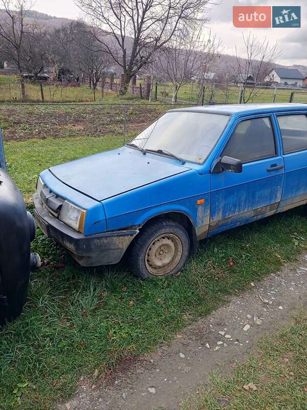 Хэтчбек ВАЗ / Lada 2109 1995 в Надворной