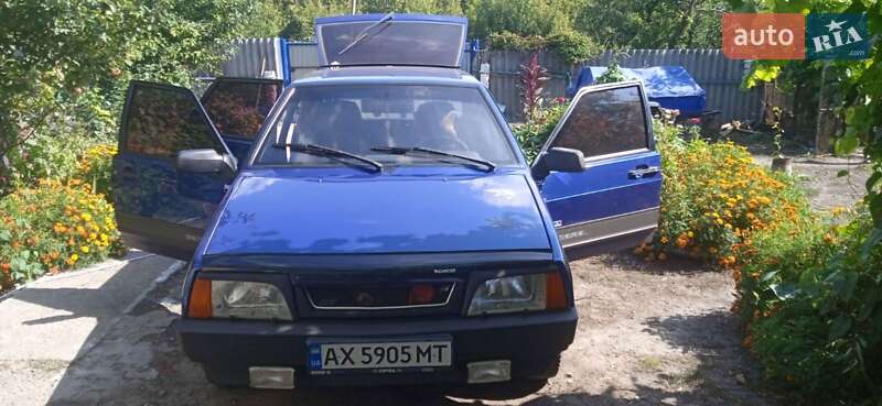 Хетчбек ВАЗ / Lada 2109 2000 в Харкові