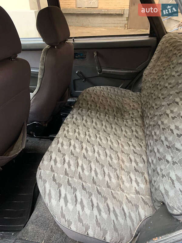 Хэтчбек ВАЗ / Lada 2109 2000 в Киеве