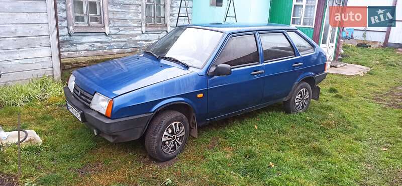 Хэтчбек ВАЗ / Lada 2109 2007 в Шостке