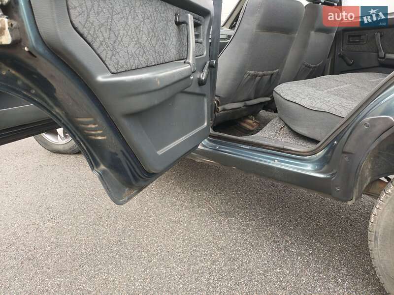 Хэтчбек ВАЗ / Lada 2109 2004 в Броварах