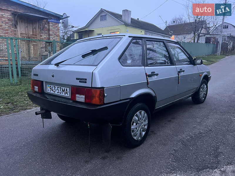 Хетчбек ВАЗ / Lada 2109 2003 в Каневі