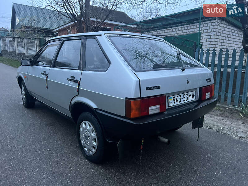 Хетчбек ВАЗ / Lada 2109 2003 в Каневі