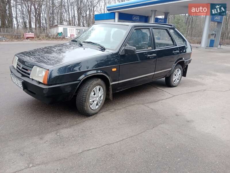 Хетчбек ВАЗ / Lada 2109 2003 в Ромнах