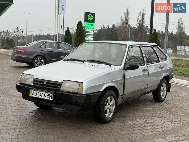 Хэтчбек ВАЗ / Lada 2109 2001 в Киеве