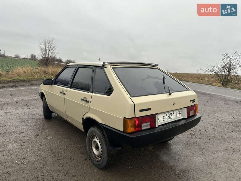 Хетчбек ВАЗ / Lada 2109 1989 в Володимирі
