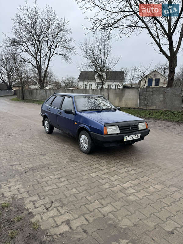 Хетчбек ВАЗ / Lada 2109 2001 в Чернівцях