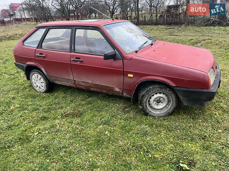 Хетчбек ВАЗ / Lada 2109 1993 в Коломиї фото 2 Хетчбек ВАЗ / Lada 2109 1993 в Коломиї