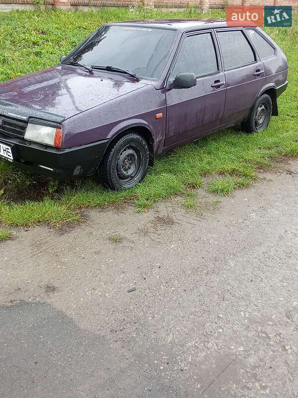 Хэтчбек ВАЗ / Lada 2109 1998 в Ивано-Франковске