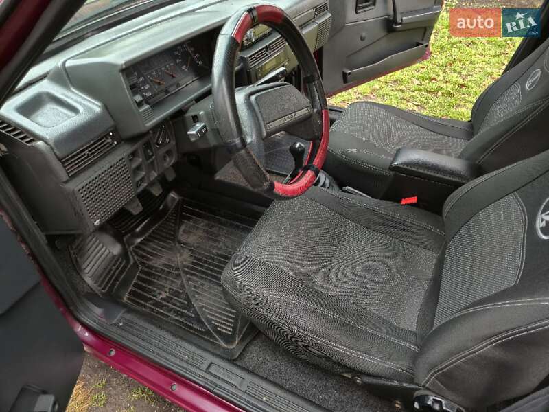 Хэтчбек ВАЗ / Lada 2109 2005 в Харькове