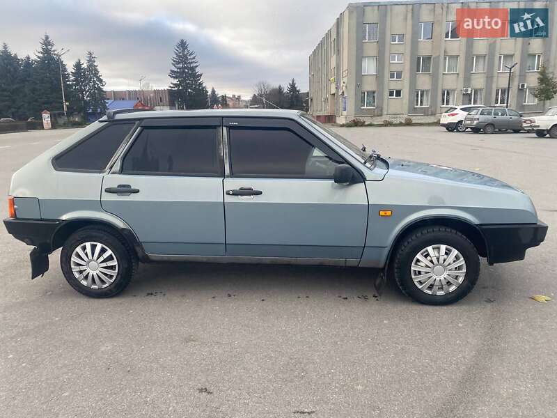 Хетчбек ВАЗ / Lada 2109 2002 в Полонному фото 4 Хетчбек ВАЗ / Lada 2109 2002 в Полонному