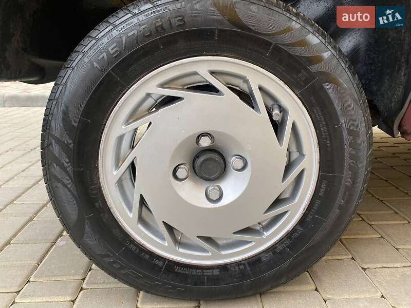 Хетчбек ВАЗ / Lada 2109 1996 в Одесі