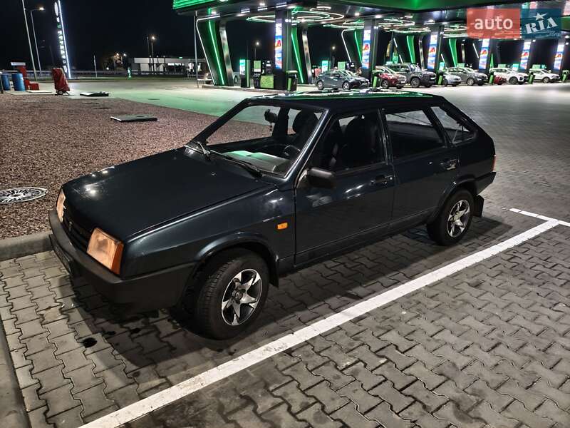 Хетчбек ВАЗ / Lada 2109 2004 в Броварах