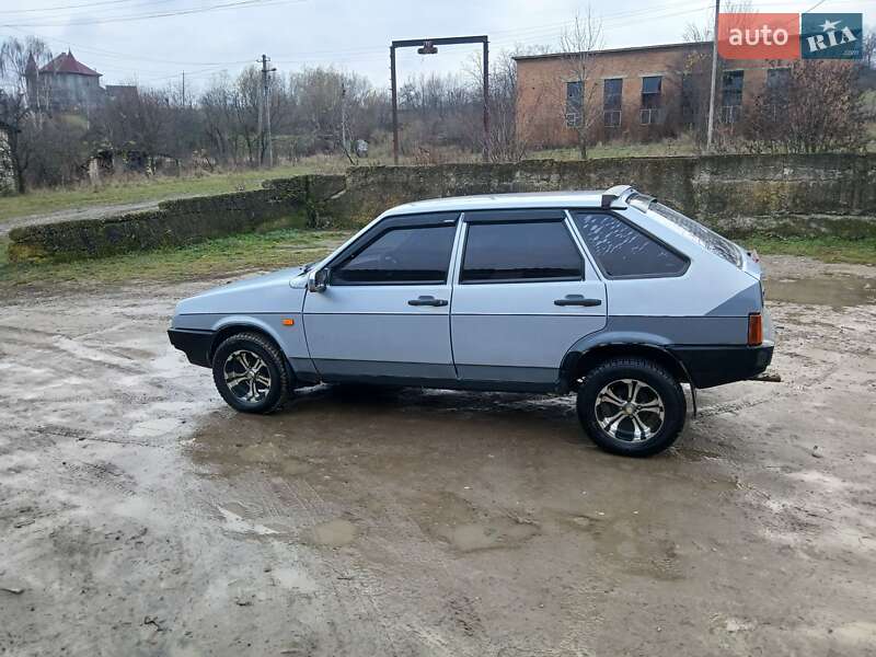 ВАЗ / Lada 2109 2004 ВАЗ / Lada 2109 2004