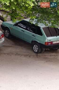 Хэтчбек ВАЗ 2109 2003 в Каменец-Подольском