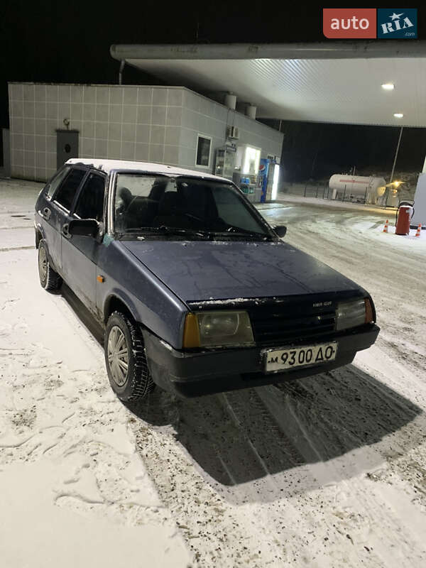 Хетчбек ВАЗ / Lada 2109 1993 в Миколаєві фото 4 Хетчбек ВАЗ / Lada 2109 1993 в Миколаєві