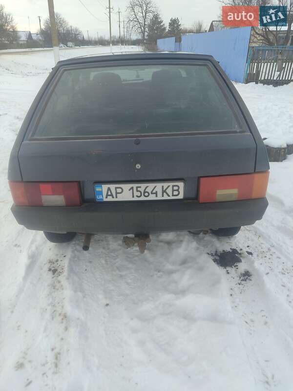 Хэтчбек ВАЗ / Lada 2109 2002 в Запорожье фото 3 Хэтчбек ВАЗ / Lada 2109 2002 в Запорожье
