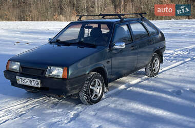 Хэтчбек ВАЗ 2109 2004 в Жовкве