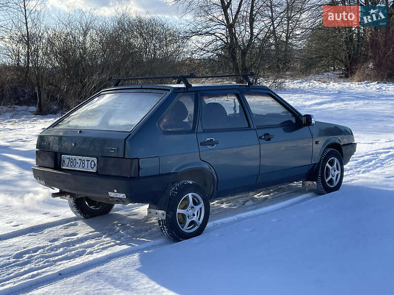 Хетчбек ВАЗ / Lada 2109 2004 в Жовкві фото 4 Хетчбек ВАЗ / Lada 2109 2004 в Жовкві