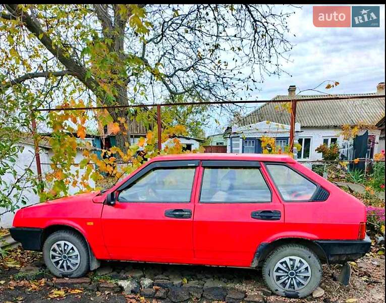 Хэтчбек ВАЗ / Lada 2109 1990 в Новоукраинке фото 2 Хэтчбек ВАЗ / Lada 2109 1990 в Новоукраинке