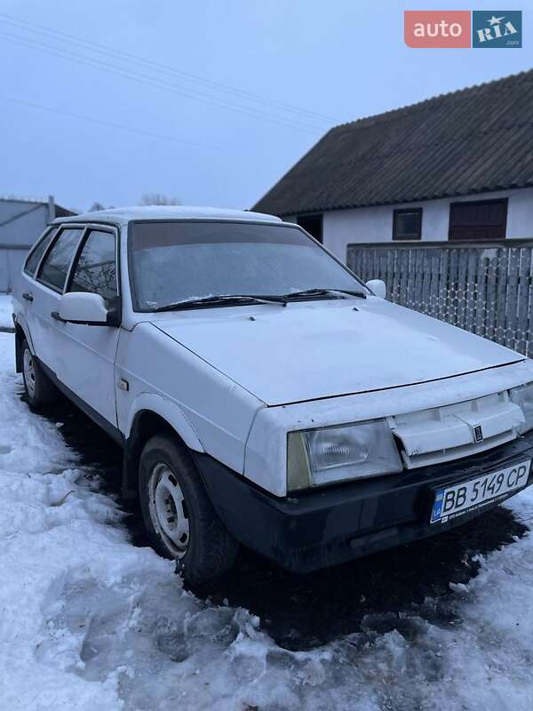 Хэтчбек ВАЗ / Lada 2109 1988 в Богодухове
