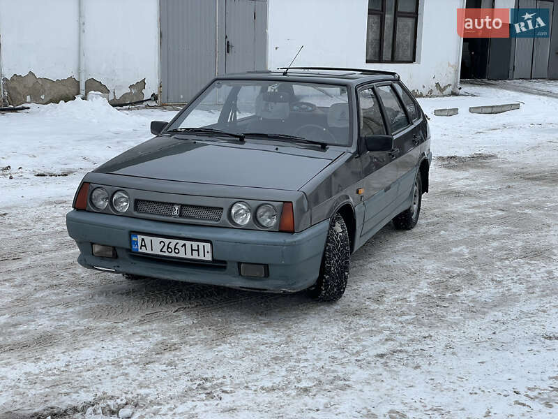 Хэтчбек ВАЗ / Lada 2109 1990 в Василькове фото 3 Хэтчбек ВАЗ / Lada 2109 1990 в Василькове