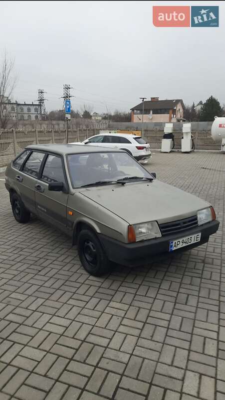 Хэтчбек ВАЗ / Lada 2109 2000 в Запорожье