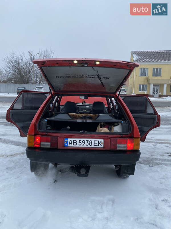 Хэтчбек ВАЗ / Lada 2109 1989 в Калиновке
