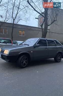 Хетчбек ВАЗ / Lada 2109 2004 в Харкові