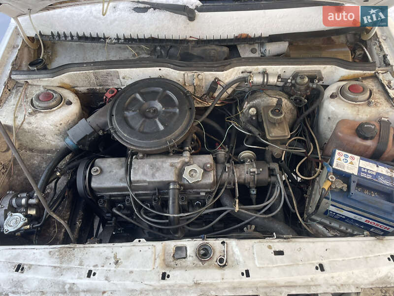 Хэтчбек ВАЗ / Lada 2109 1988 в Олевске фото 6 Хэтчбек ВАЗ / Lada 2109 1988 в Олевске