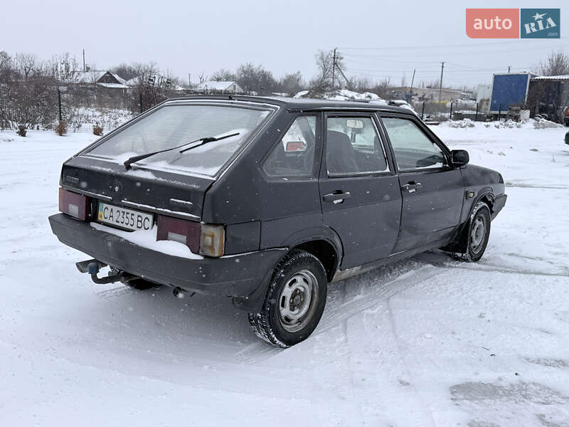 Хэтчбек ВАЗ / Lada 2109 2006 в Золотоноше фото 3 Хэтчбек ВАЗ / Lada 2109 2006 в Золотоноше