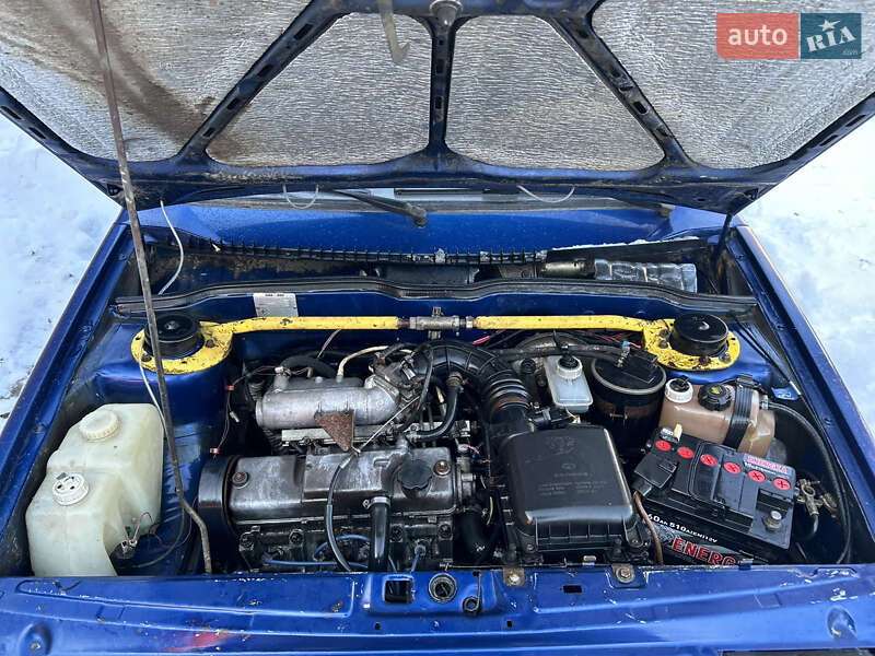 Хэтчбек ВАЗ / Lada 2109 2006 в Мирополе