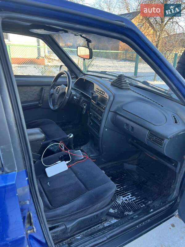 Хэтчбек ВАЗ / Lada 2109 1989 в Иваничах фото 5 Хэтчбек ВАЗ / Lada 2109 1989 в Иваничах